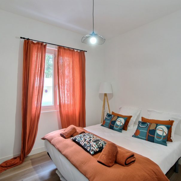 {"discarded_img":0,"scene":2}