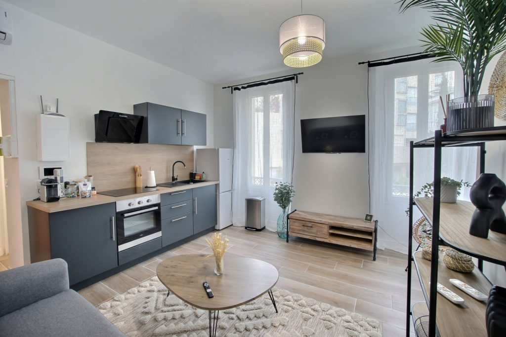 {"discarded_img":0,"scene":2}